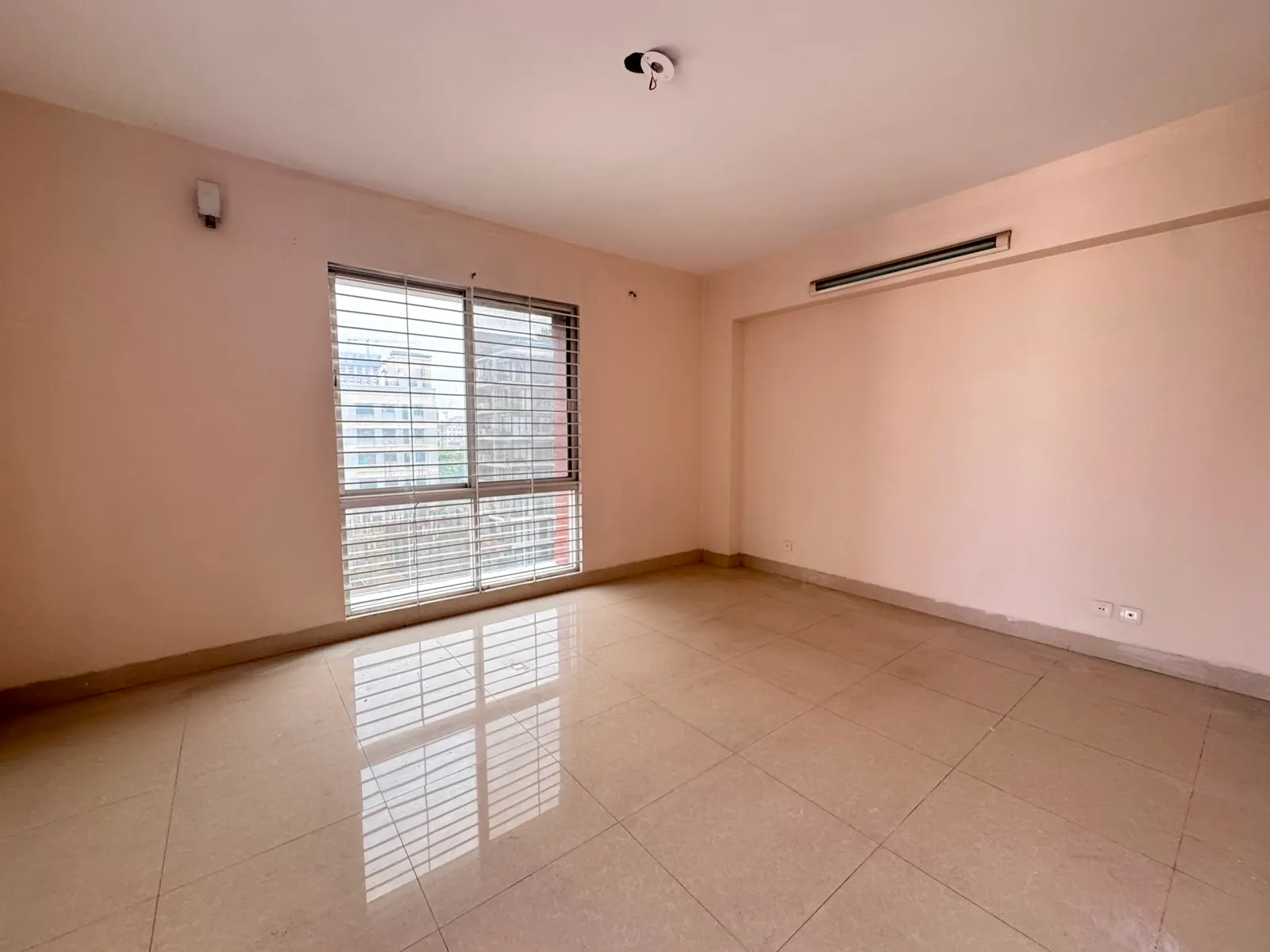 Premium Apartment in Gulshan-1 photo 3