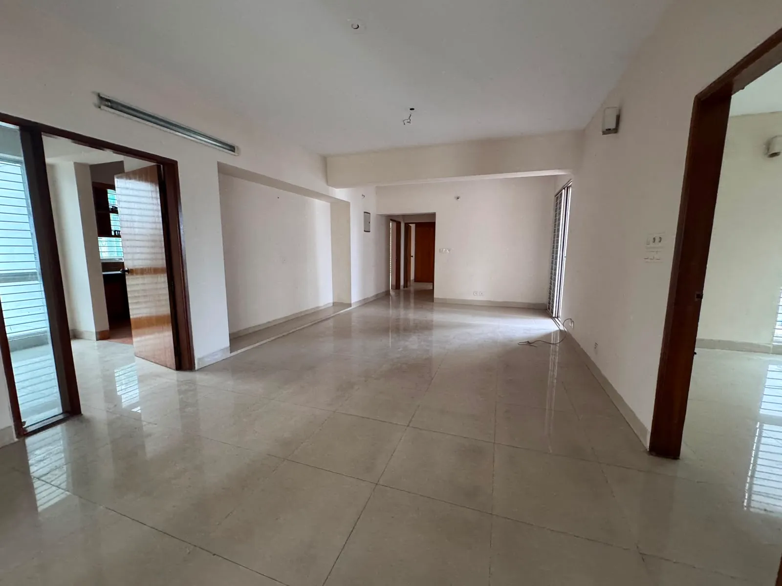 Premium Apartment in Gulshan-1 photo 2